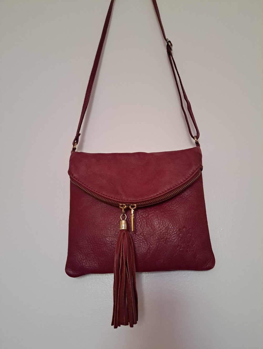 Vera Pelle Wine Red Crossbody Tassel Flap Bag - Picture 2 of 11